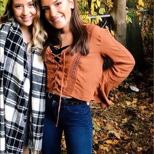 Flare sleeve crop top